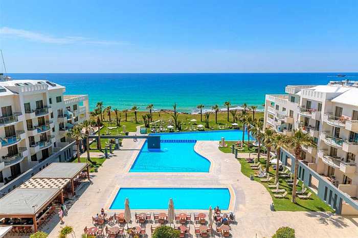 The Blue Lagoon kosher hotel in Paphos Cyprus (Photo: The Blue Lagoon)