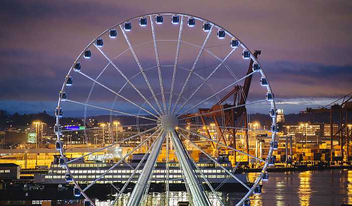 The Seattle Great Wheel at Pier 57 (Photo: Envato)