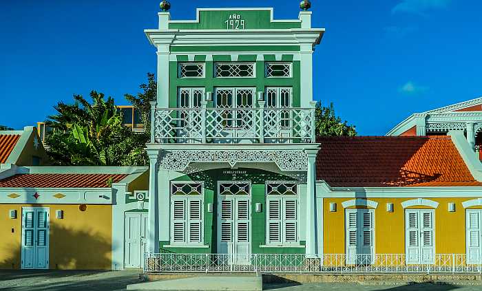 Old Town in Oranjestad, Aruba (Photo by Lex Melony on Unsplash)