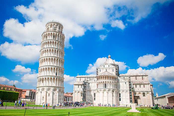 The leaning tower of Pisa (Photo: Envato)