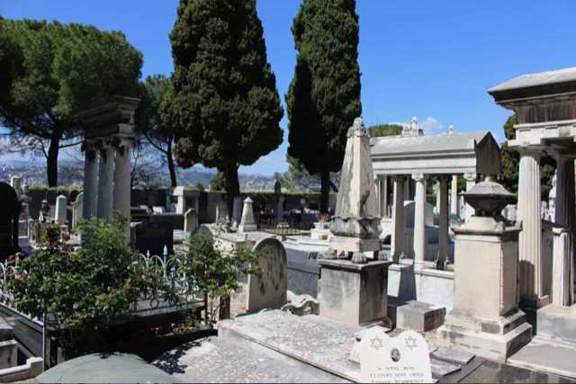 The Jewish cemetery in Nice at the Colline du Chateau (Photo: Via Nissa)