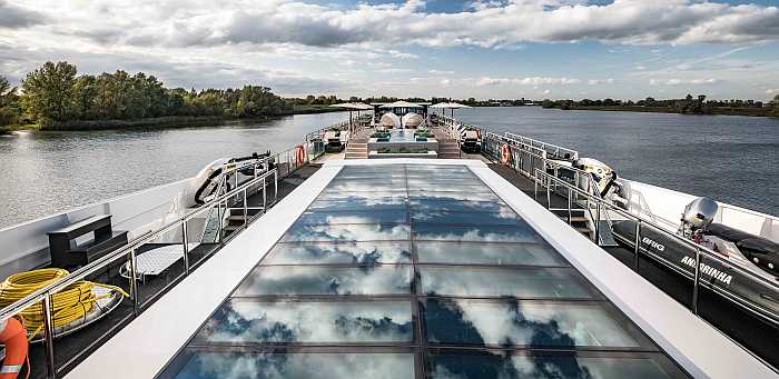Riverboat (Photo: Golden Tours)