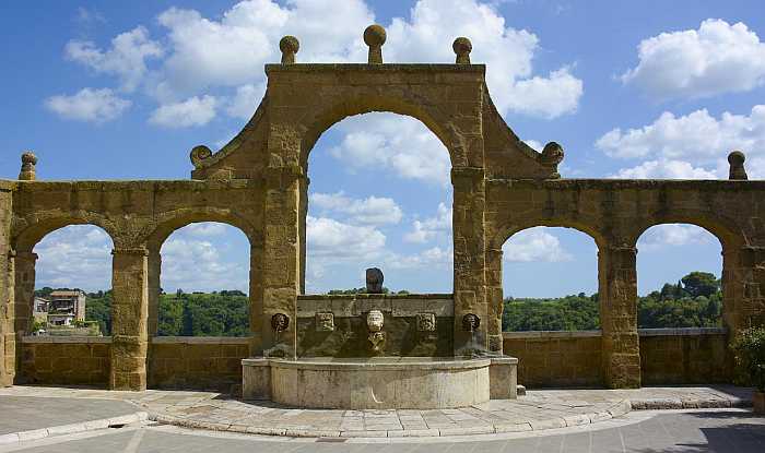Main fountain in Pitigliano
