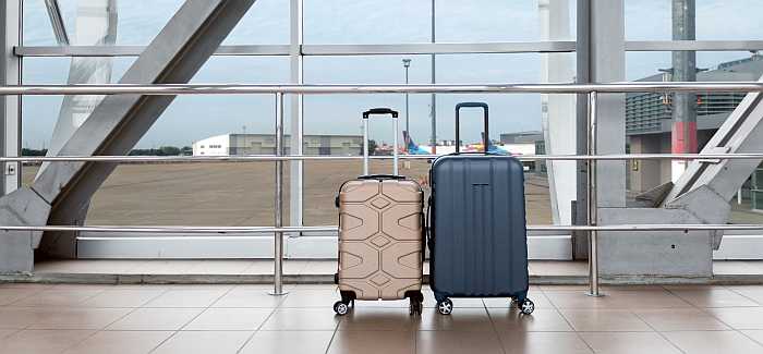 Travel insurance policy coverage and options (Photo: Envato)