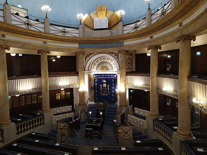 Interior of the main Synagogue of Vienna, the Stadttempel