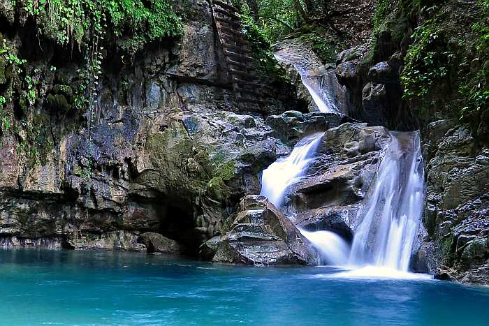 Damajagua Waterfalls in Puerto Plata (Photo by Funcheta, CC BY-SA 4.0 via Wikimedia Commons)