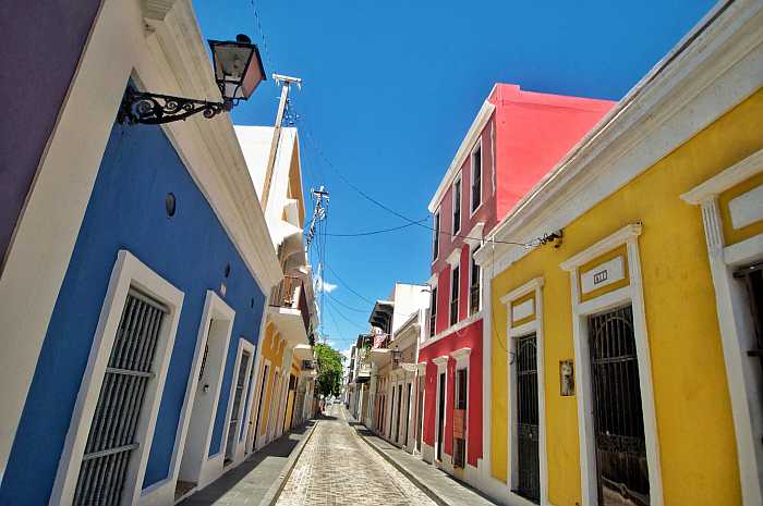 Colorful houses in Old San Juan (Photo: Envato)
