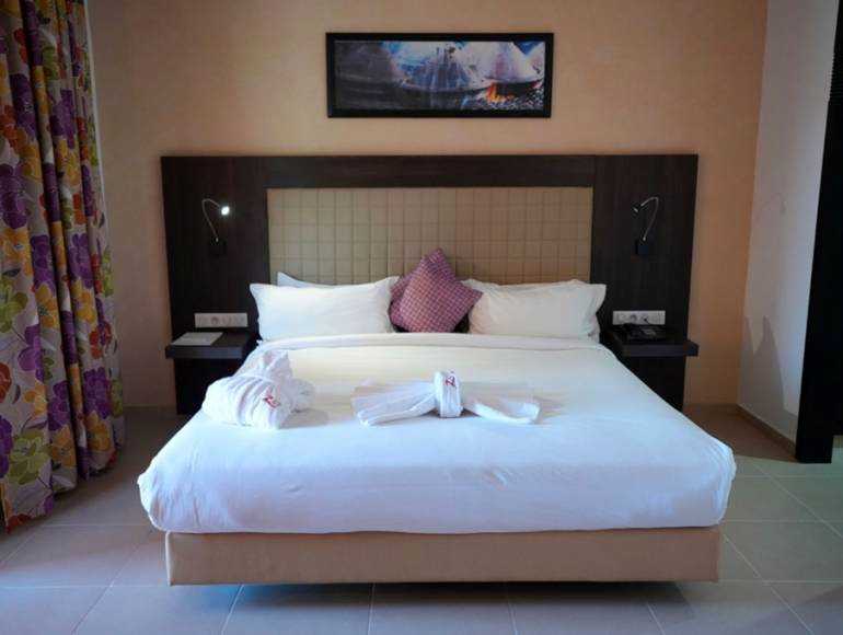 The Address Club Passover Program t the Zephyr Targa Hotel in Marrakech