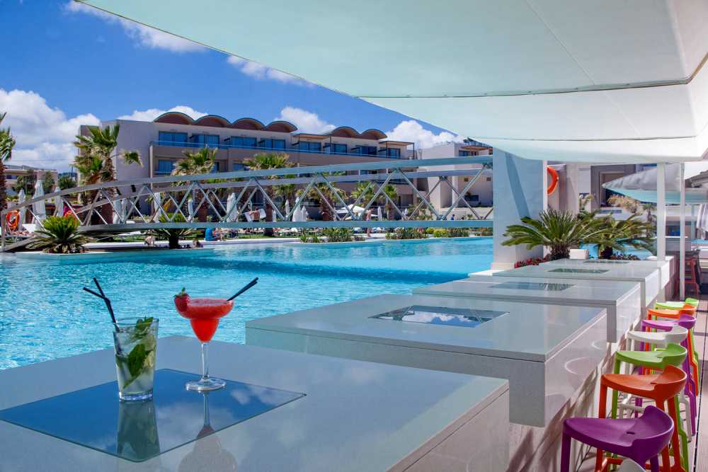 Celebrate Passover 2026 at the luxurious Avra Imperial Resort in Crete with Tour Plus.