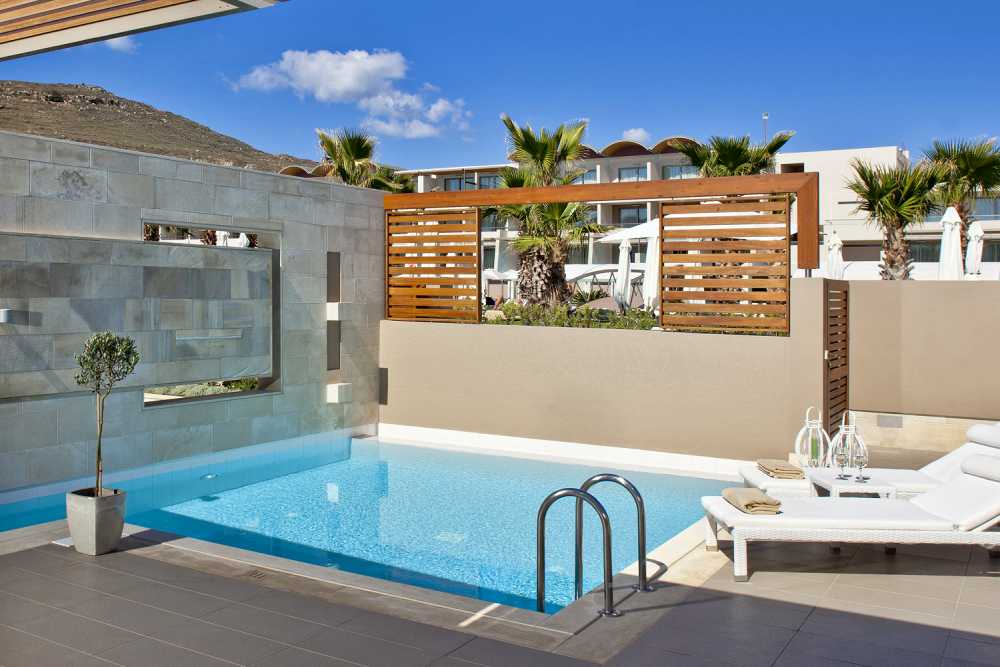 Celebrate Passover 2026 at the luxurious Avra Imperial Resort in Crete with Tour Plus.