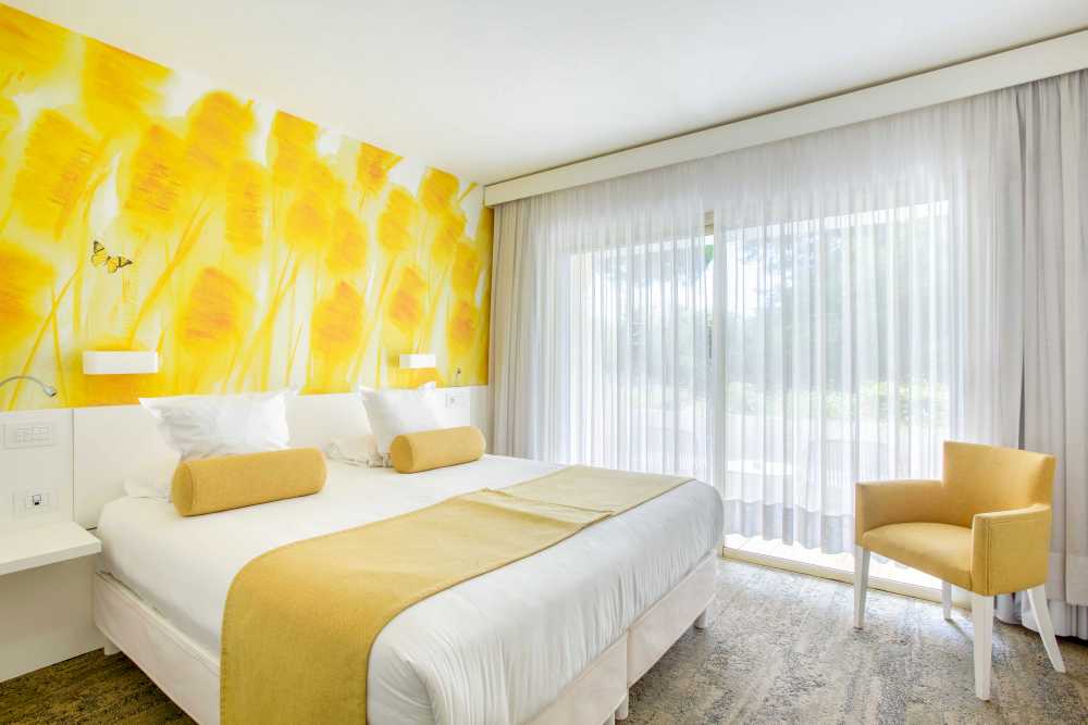 Boutique Passover program on the French Riviera with just 45 rooms at La Vague de Saint-Paul.