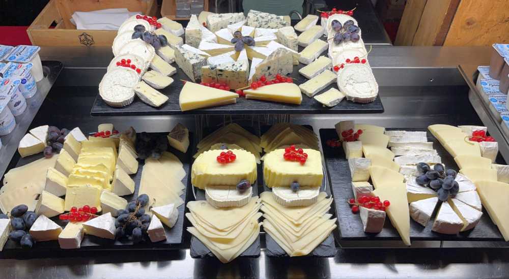 Passover Program in Paralia, Greece with Kangourou Prestige