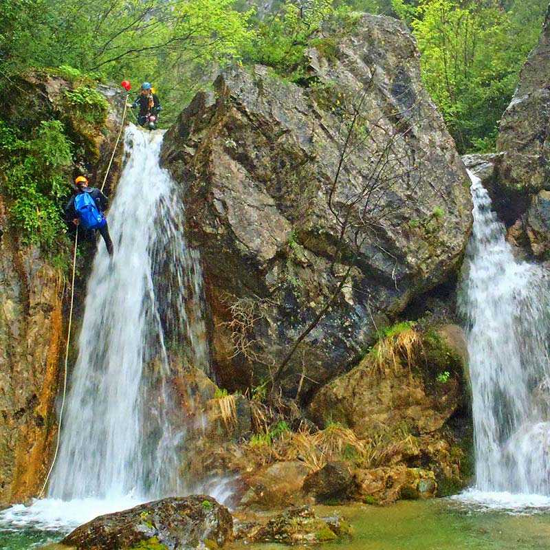 Passover Program in Paralia, Greece with Kangourou Prestige
