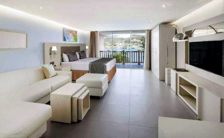 Passover 2026 program at Port de Plaisance Resort in Saint Martin with marina views and luxury suites