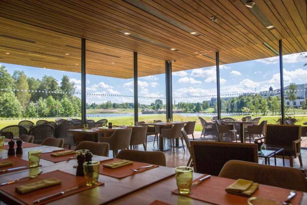 Experience a luxurious Glatt Mehadrin Passover 2026 at the prestigious Vilnius Grand Resort in Lithuania. 