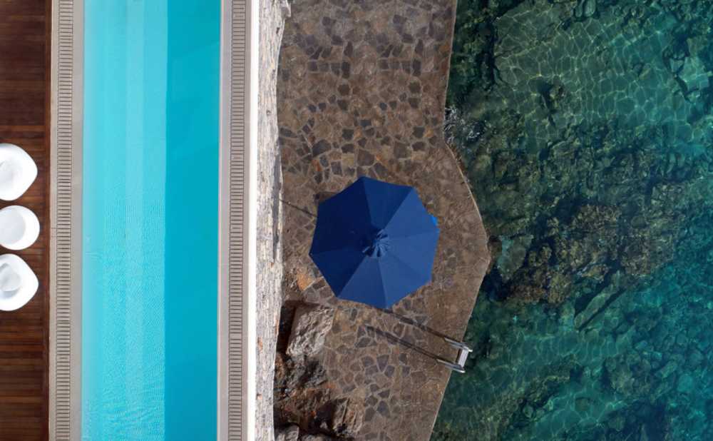 Celebrate Passover 2026 at Elounda Beach Palace in Crete with Odem Traiteur.