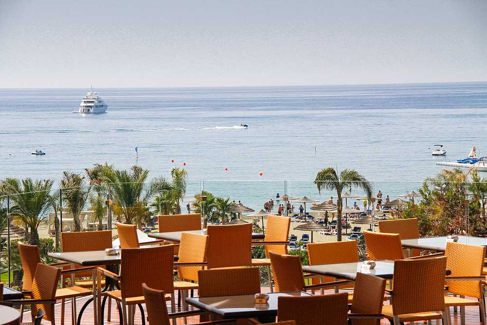 Celebrate Pesach 2026 in style with VivaLux Escapes at the St Raphael Resort in Cyprus.