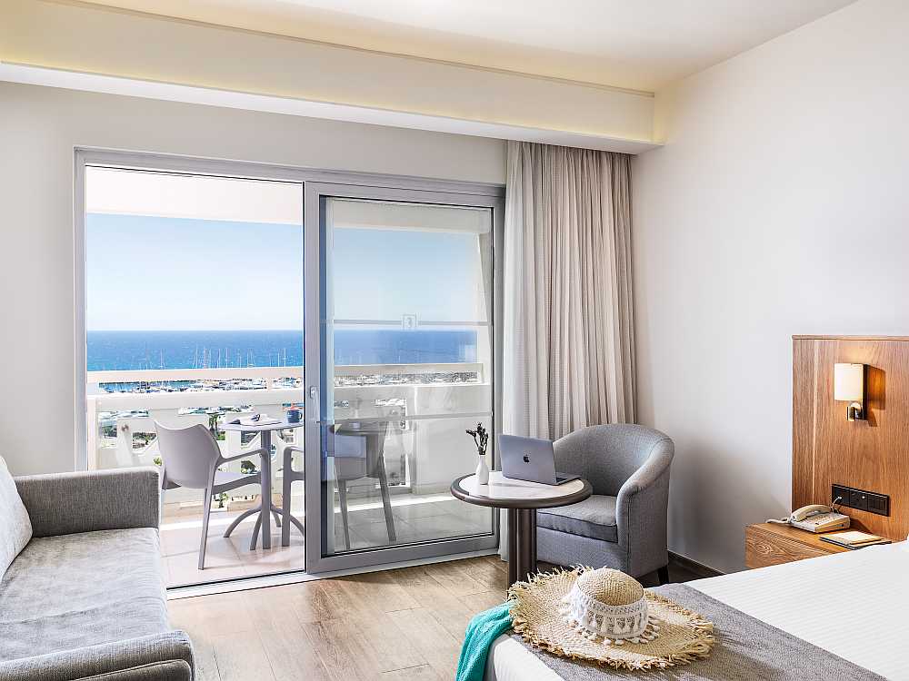 Celebrate Pesach 2026 in style with VivaLux Escapes at the St Raphael Resort in Cyprus.