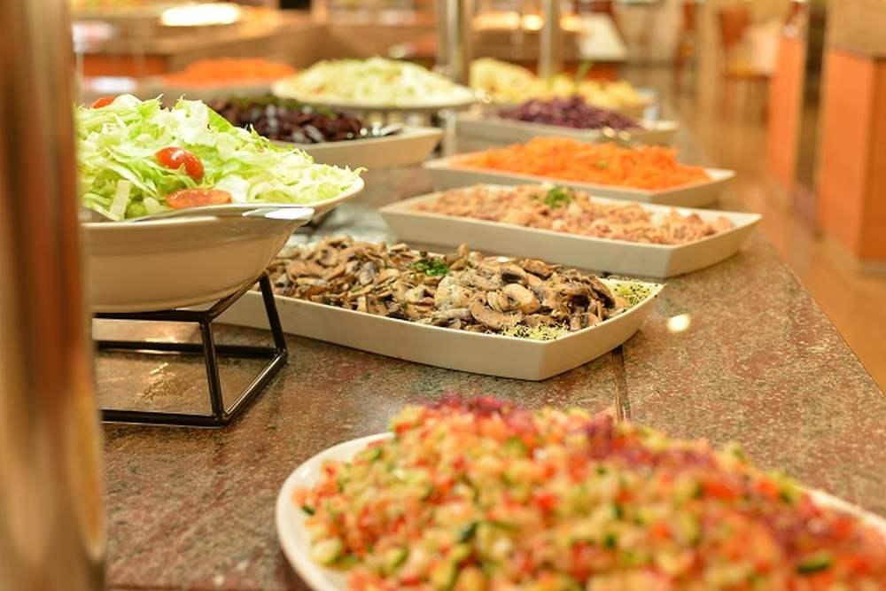 Passover program 2026 at Loutraki Poseidon Resort & Spa in Greece