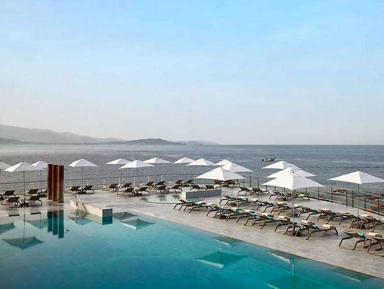 Celebrate Passover 2026 in Corsica with Blue Voyages at the Sofitel Golfe d’Ajaccio.