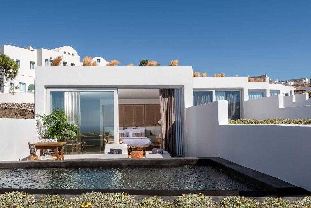 Club Paradise Luxury Passover Program 2026 at The Andronis Arcadia Hotel in Santorini, Greece