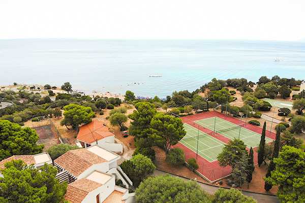 Celebrate Passover 2026 in Sardinia, Italy with D & S Prestige at the four-star Club Esse Palmasera.