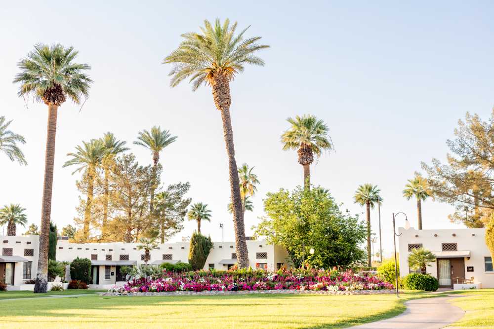 Experience a luxury Passover getaway with Elegant Essen Retreats at the Wigwam Resort in Phoenix, Arizona.