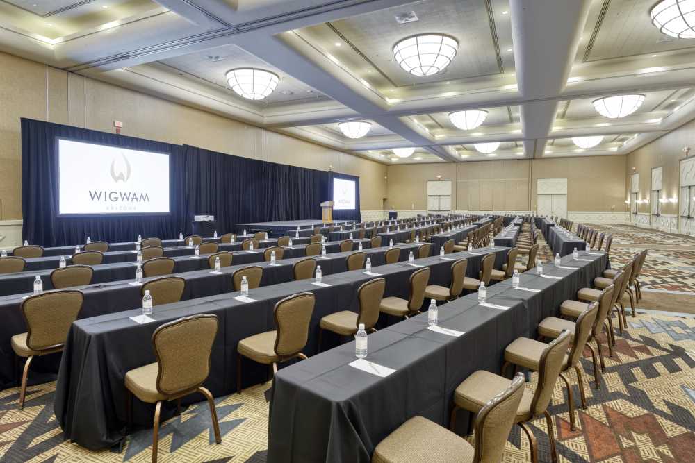 Experience a luxury Passover getaway with Elegant Essen Retreats at the Wigwam Resort in Phoenix, Arizona.