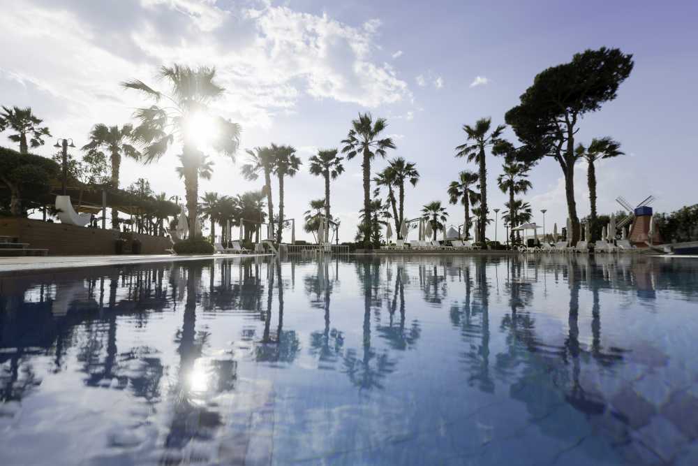 Join ELYSIO for Passover 2026 at the FAFA Premium Hotel & Spa in Durrës, Albania.