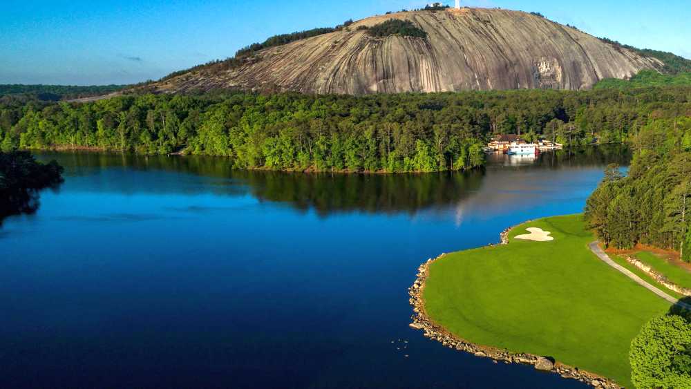 Experience Passover 2026 in Atlanta with Horizon Getaway at Atlanta Evergreen Lakeside Resort.