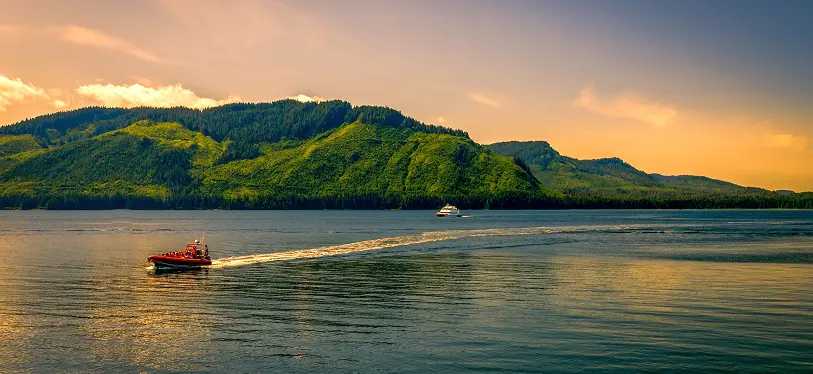 Sail through Alaska this summer with Golden Tours Kosher Cruises.