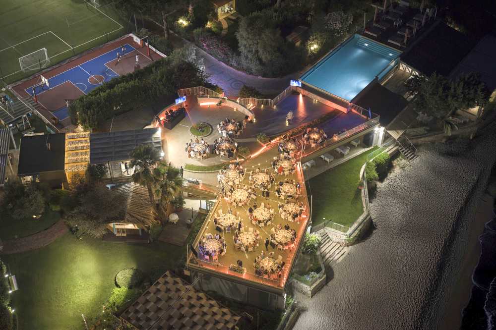 Experience an exclusive Glatt Kosher Passover 2026 with J World Club at Forte Village in Sardinia.