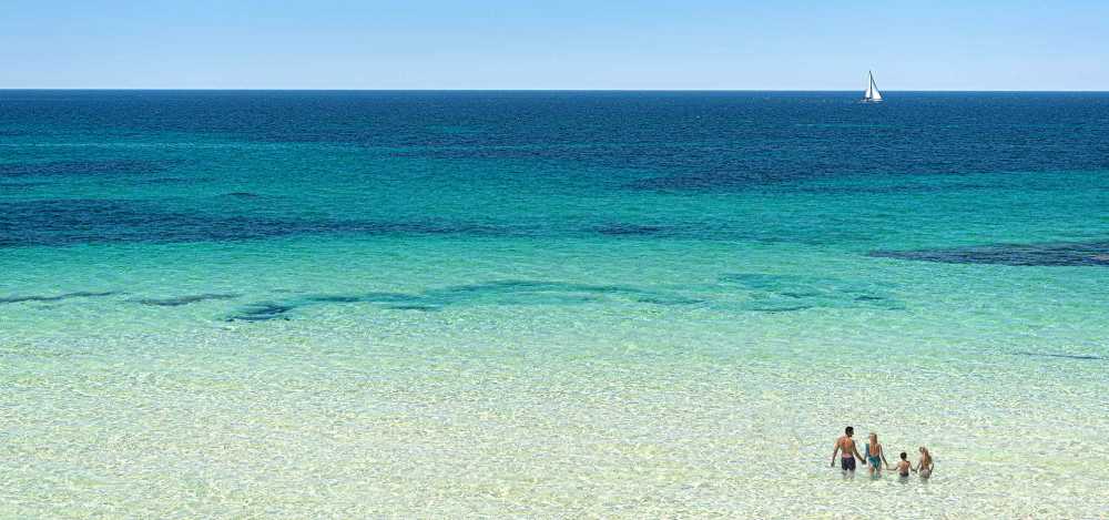 Experience an exclusive Glatt Kosher Passover 2026 with J World Club at Forte Village in Sardinia.