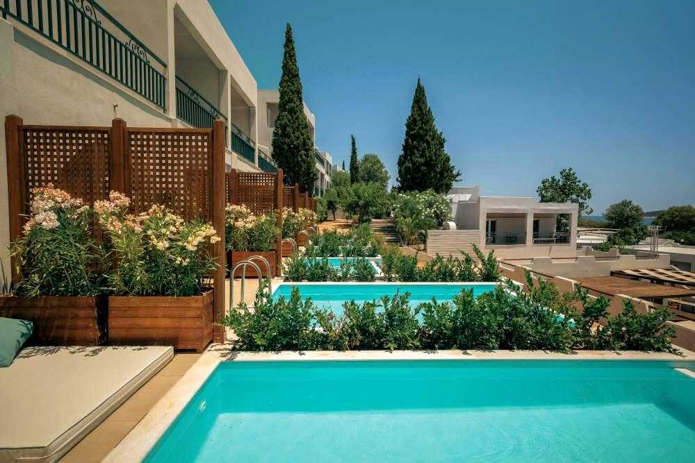 Pesach 2026 at the elegant Dolce by Wyndham Athens Attica Riviera