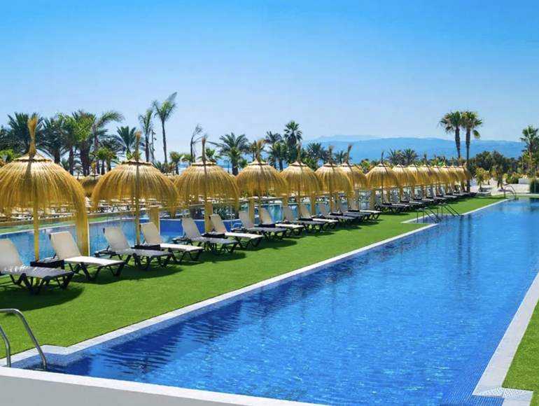 Celebrate Passover 2026 with K-Prestige at the five-star Hotel Cabogata Beach & Jardín, Spain.