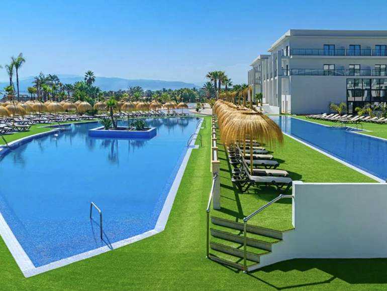 Celebrate Passover 2026 with K-Prestige at the five-star Hotel Cabogata Beach & Jardín, Spain.