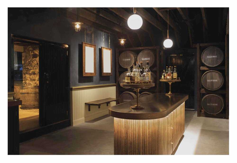 Experience Scotland’s finest distilleries on an 8-day fully kosher whisky adventure with Kosher Travelers.