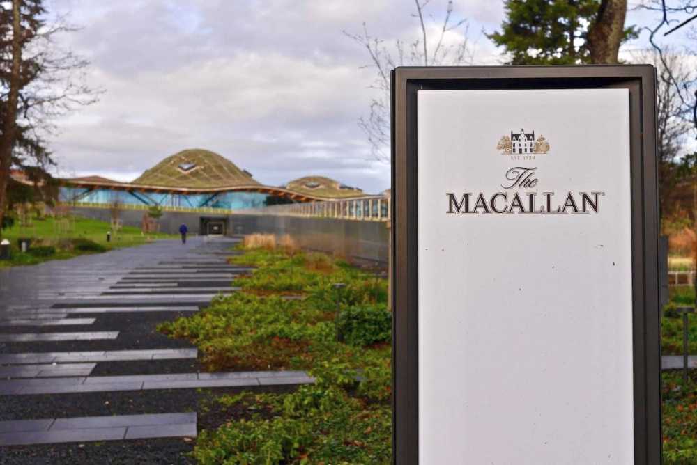 Experience Scotland’s finest distilleries on an 8-day fully kosher whisky adventure with Kosher Travelers.