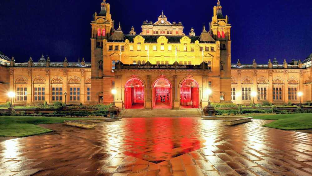 Experience Scotland’s finest distilleries on an 8-day fully kosher whisky adventure with Kosher Travelers.