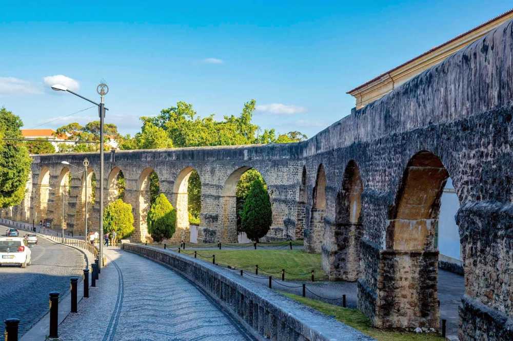 Travel through Portugal with Lebor Tours tracing Jewish and Anusim heritage from Lisbon to Porto.