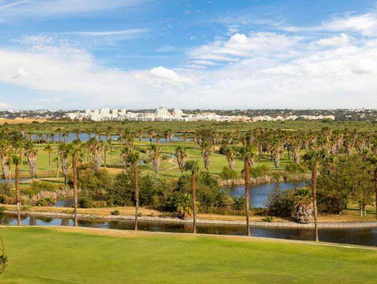 Celebrate Passover 2026 in style at the Marriott Salgados Algarve in Albufeira, Portugal.