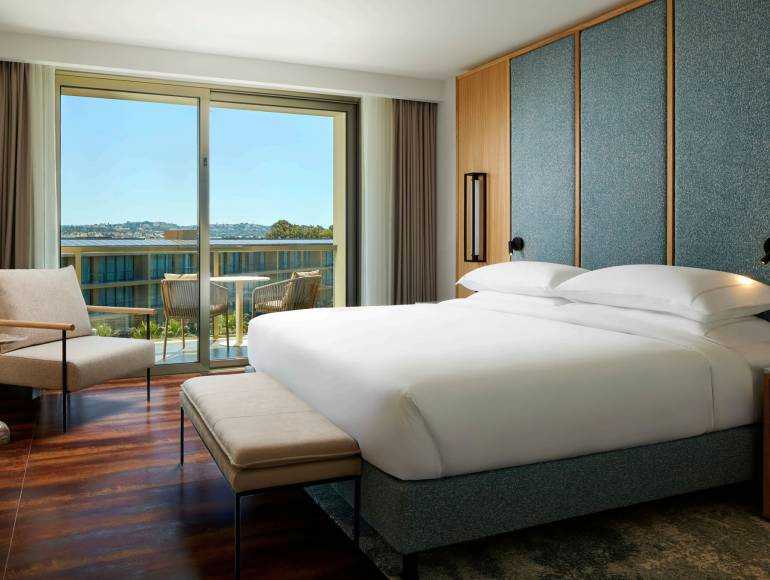 Celebrate Passover 2026 in style at the Marriott Salgados Algarve in Albufeira, Portugal.