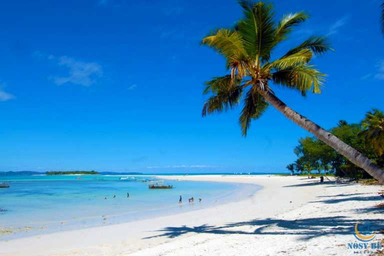 Join MG Kosher Trips for a rare glatt kosher luxury vacation in Madagascar in 2026.