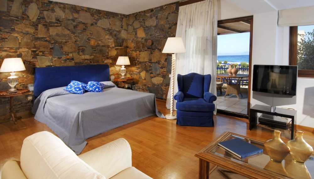 Niphla Events Passover 2026 in Crete at Aquila Rithymna Beach