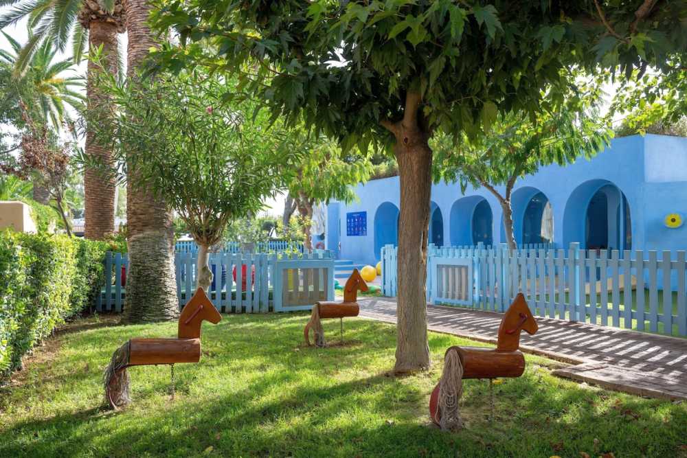 Niphla Events Passover 2026 in Crete at Aquila Rithymna Beach