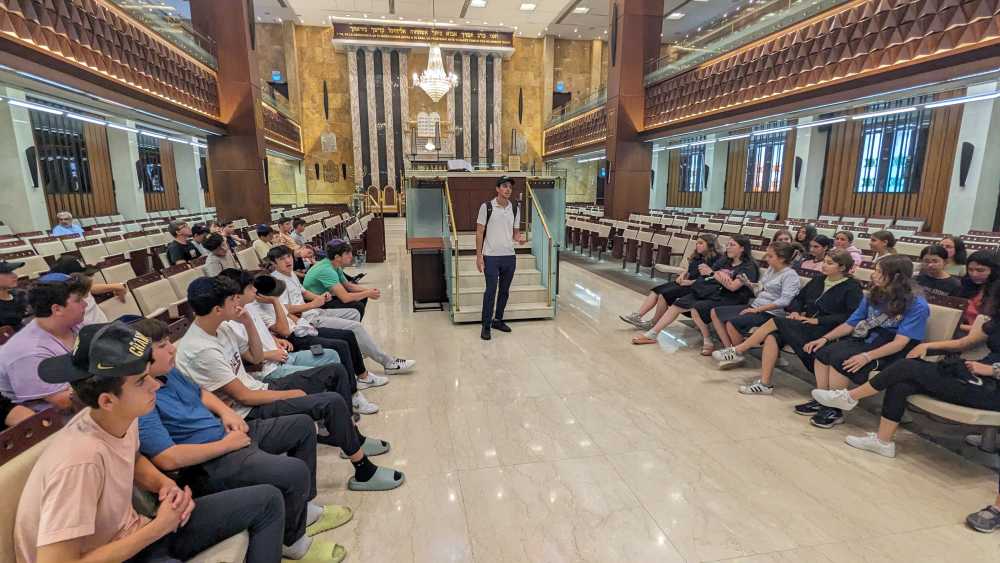 Discover Panama on a 5-day luxury kosher journey.