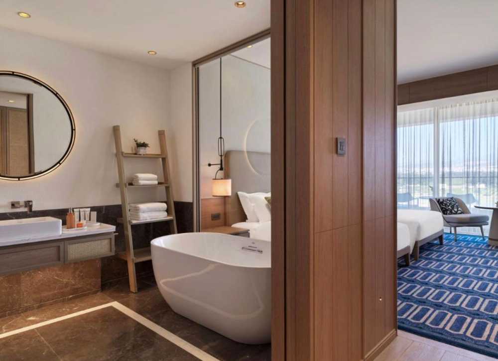 Celebrate Passover 2026 with Kosher Luxury Travel at City of Dreams Mediterranean in Limassol, Cyprus.