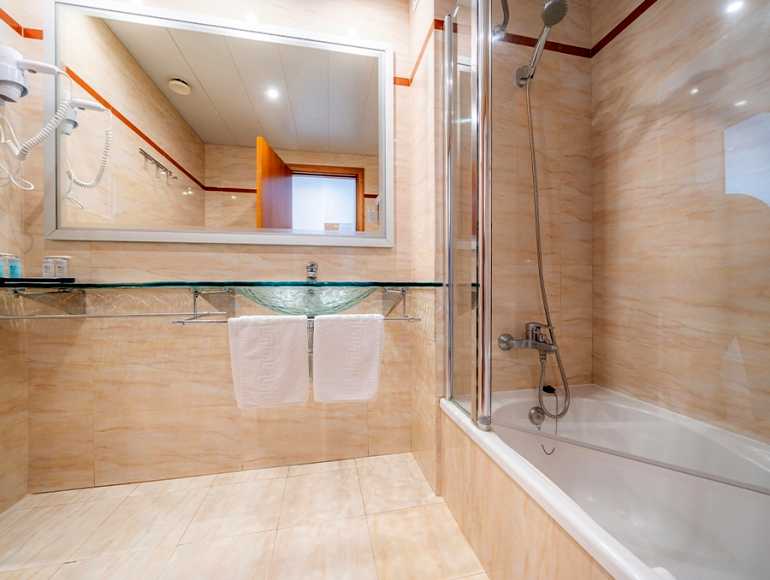 Celebrate Passover 2026 in Blanes, Spain with Loisirel at the 4-star Hotel Blaucel.