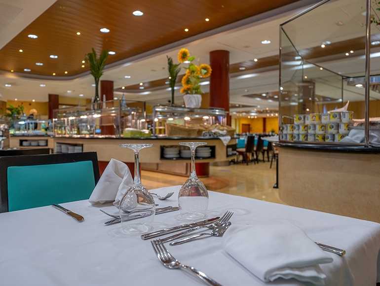 Celebrate Passover 2026 in Blanes, Spain with Loisirel at the 4-star Hotel Blaucel.