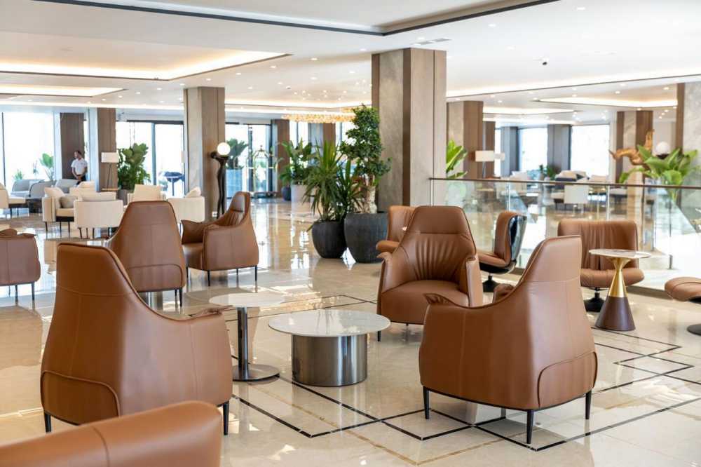 Join So’ Prestige for Passover 2026 in Albania at the 5-star FAFA Aqua Palace Resort on the Adriatic Riviera.